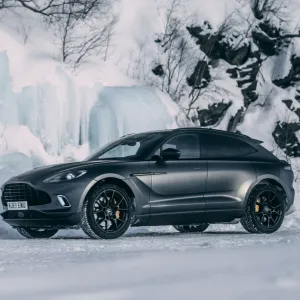 Aston Martin DBX Winter Wheel and Tire Kit