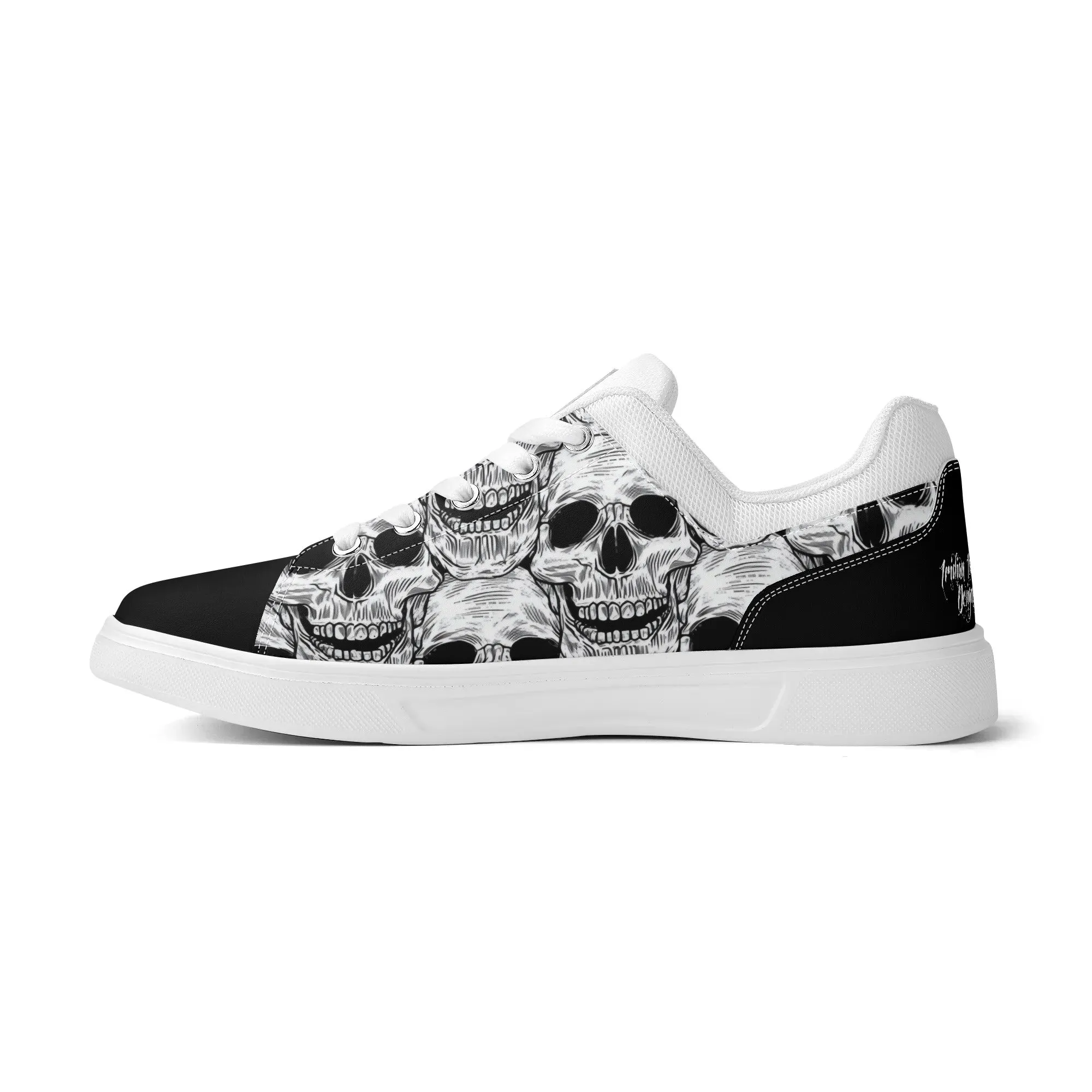 Black and White Skull Pattern Low Top Skateboard Shoes With Logo