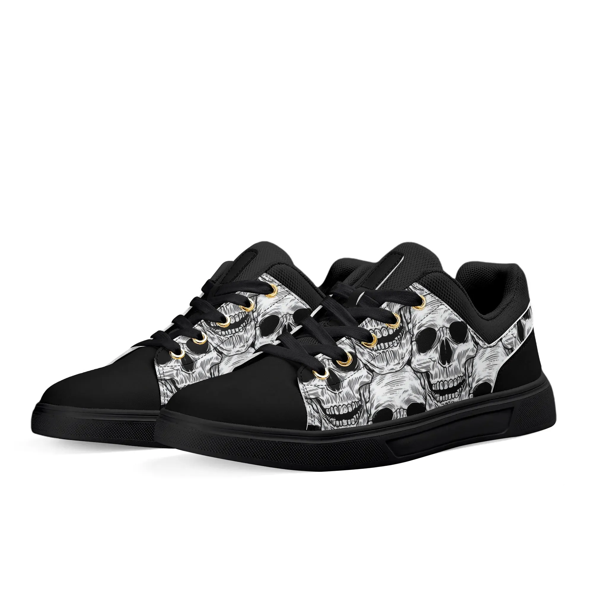 Black and White Skull Pattern Low Top Skateboard Shoes With Logo
