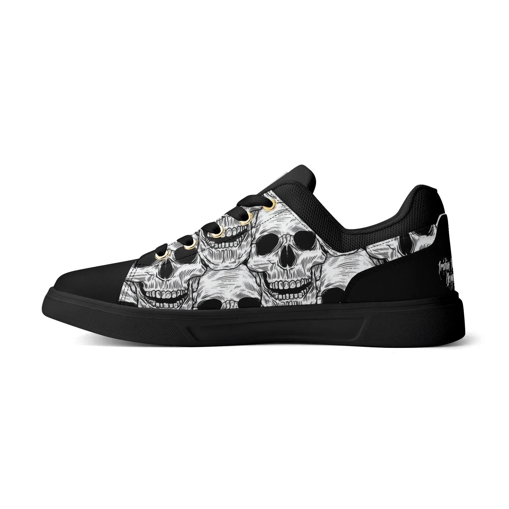 Black and White Skull Pattern Low Top Skateboard Shoes With Logo