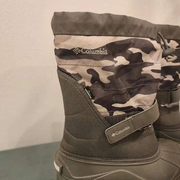 Columbia Boys Powderbug Plus II Rain Winter Snow Boot Waterproof Camo Gray Sz 4