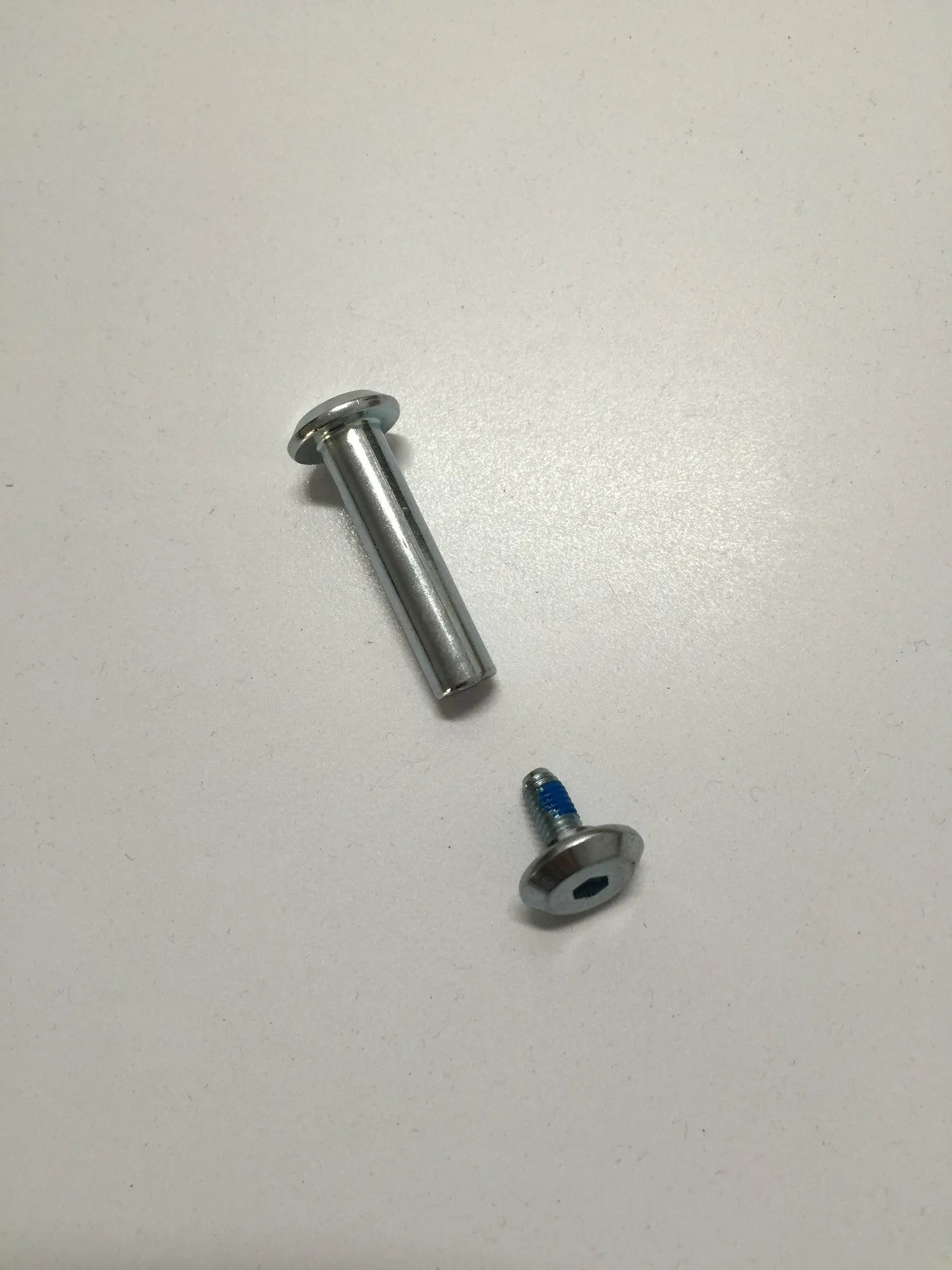 Crazy Inline Bolt Short