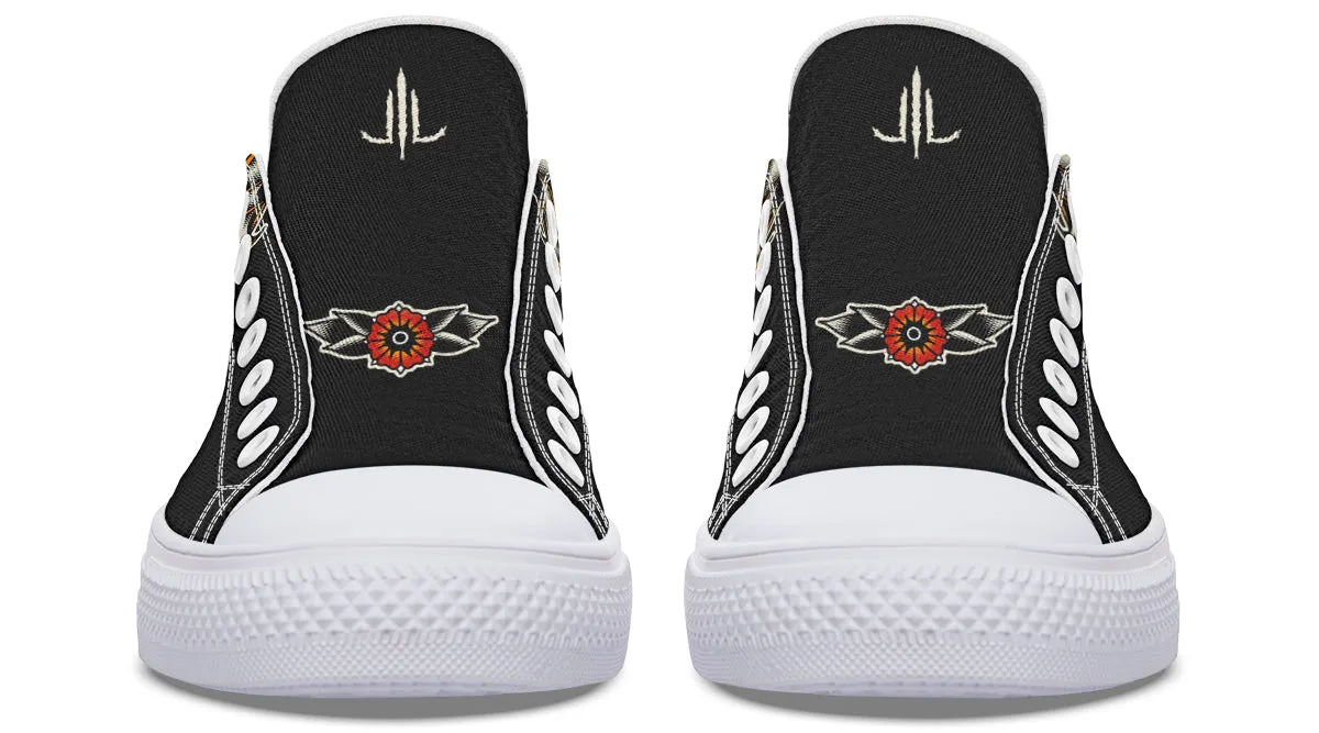 Hanging Bats Low Tops