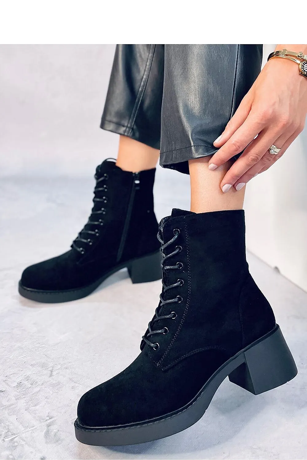 Heel boots