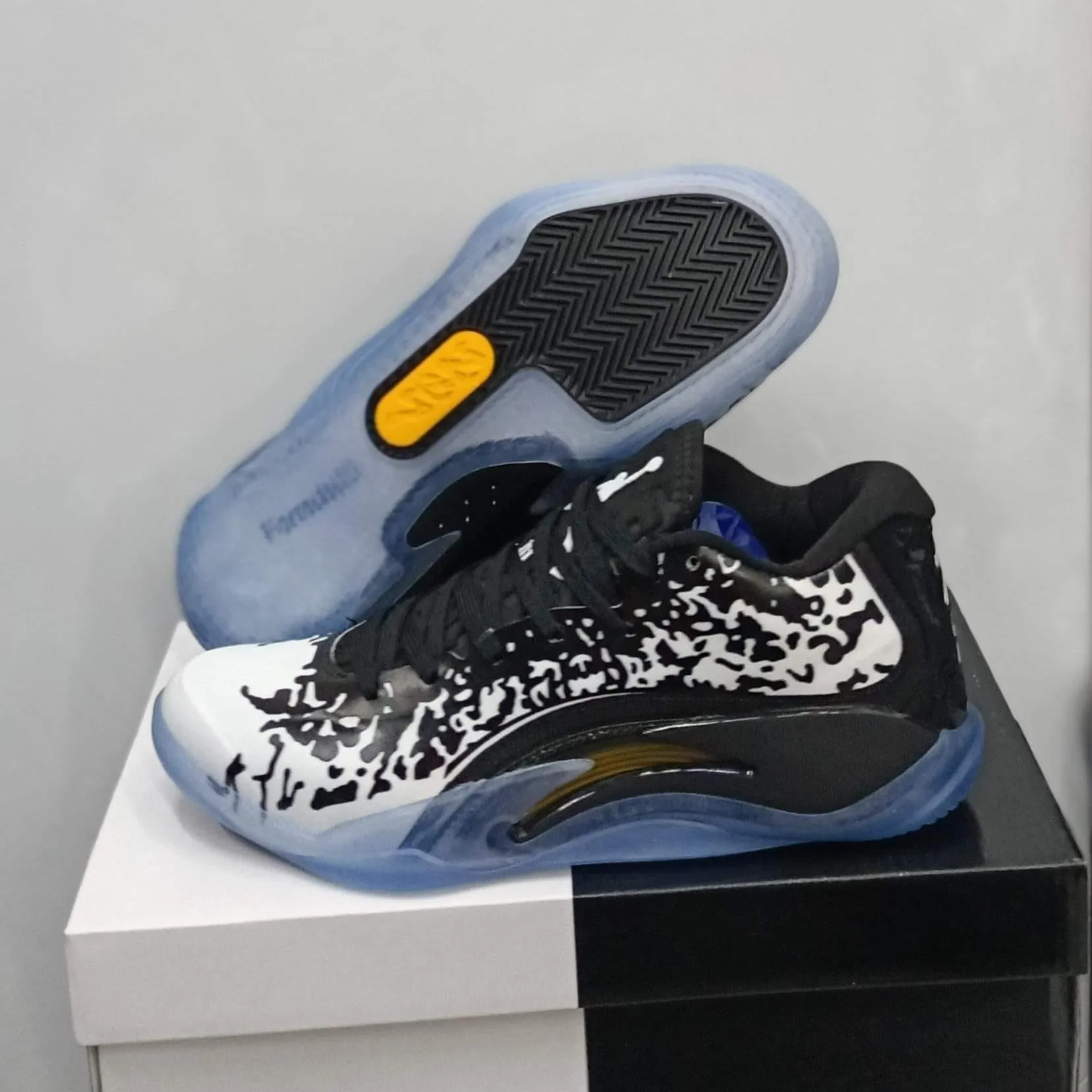 Jordan Zion 3.0 Black and White