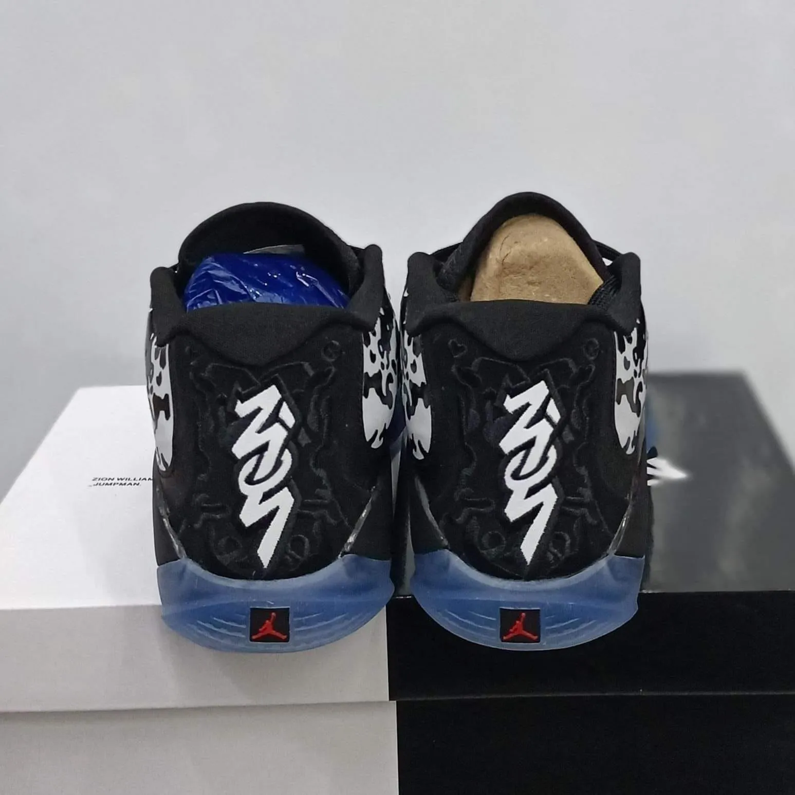 Jordan Zion 3.0 Black and White