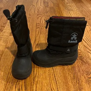Kamik Boy’s Black Snow Boots Size 13