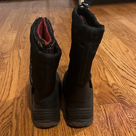Kamik Boy’s Black Snow Boots Size 13