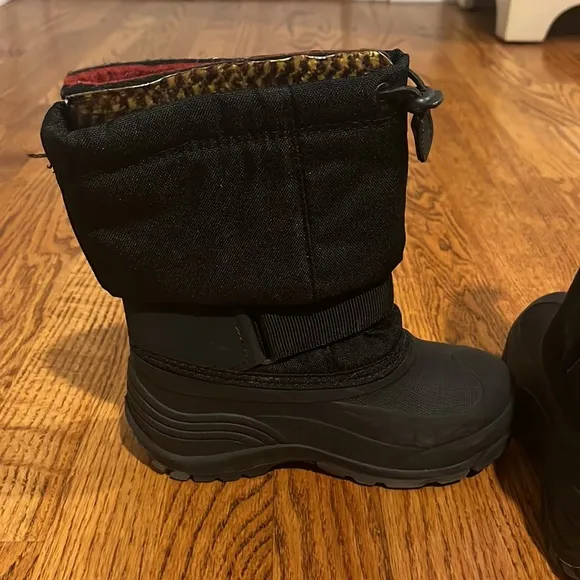 Kamik Boy’s Black Snow Boots Size 13