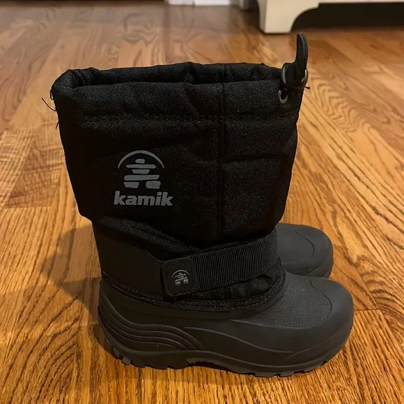 Kamik Boy’s Black Snow Boots Size 13