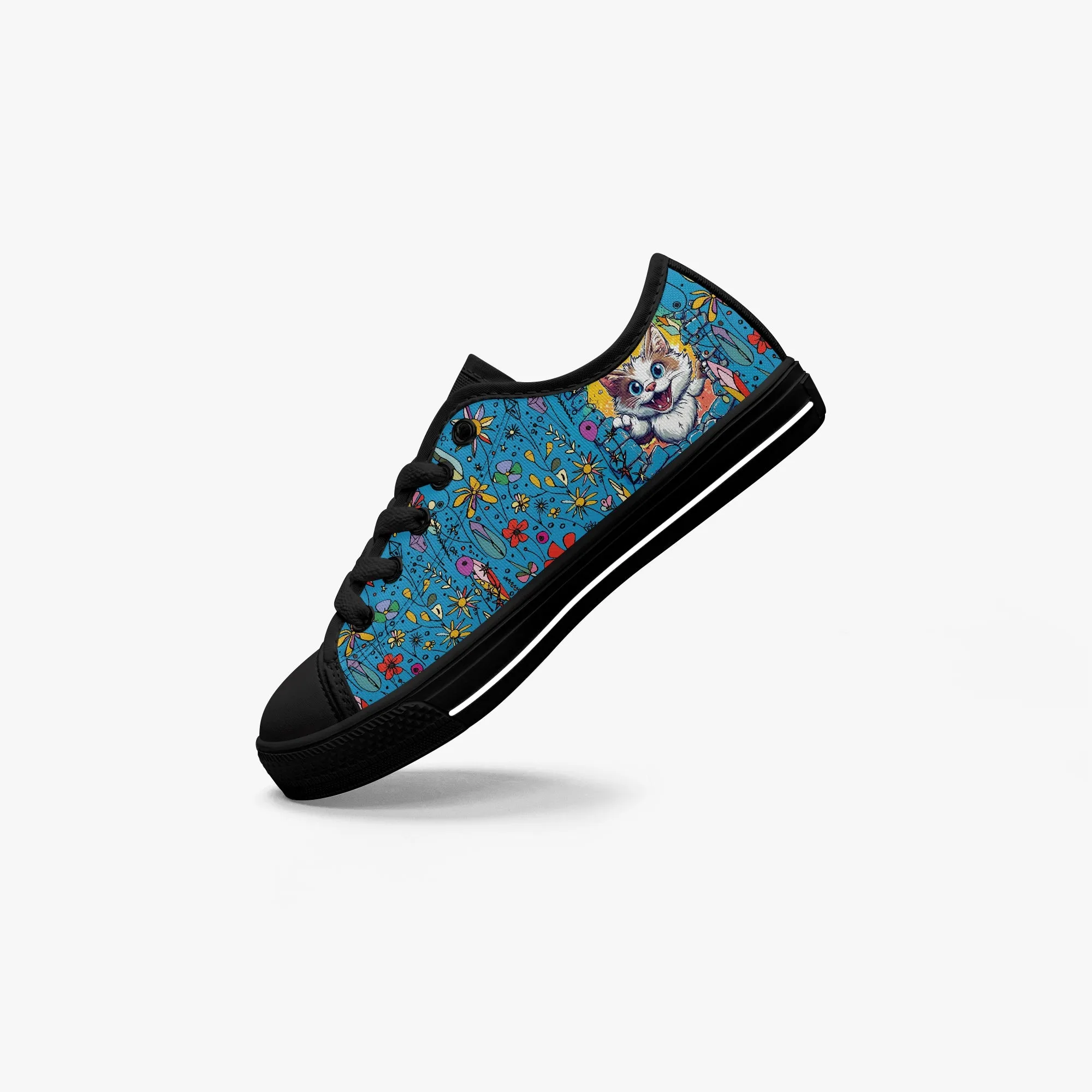 Kid’s Low-Top Canvas Shoes-Black Adorable 3D Kitten Canvas Shoes for Girls Low -Tops – Cute Cat Peeking Through Brick Wall