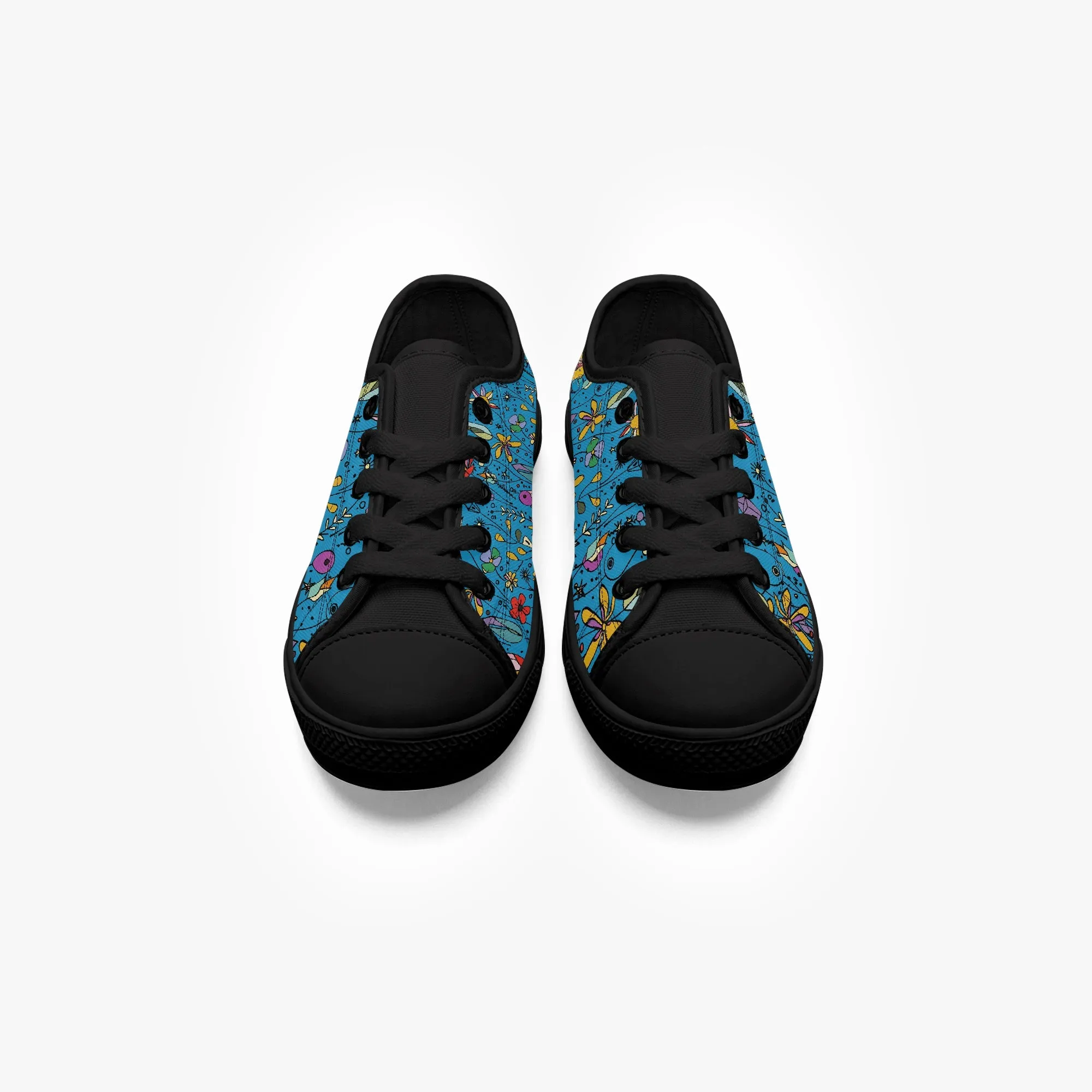 Kid’s Low-Top Canvas Shoes-Black Adorable 3D Kitten Canvas Shoes for Girls Low -Tops – Cute Cat Peeking Through Brick Wall