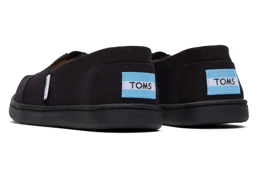 Kids’ TOMS Classic Canvas – Iconic Slip-On with Everyday Comfort