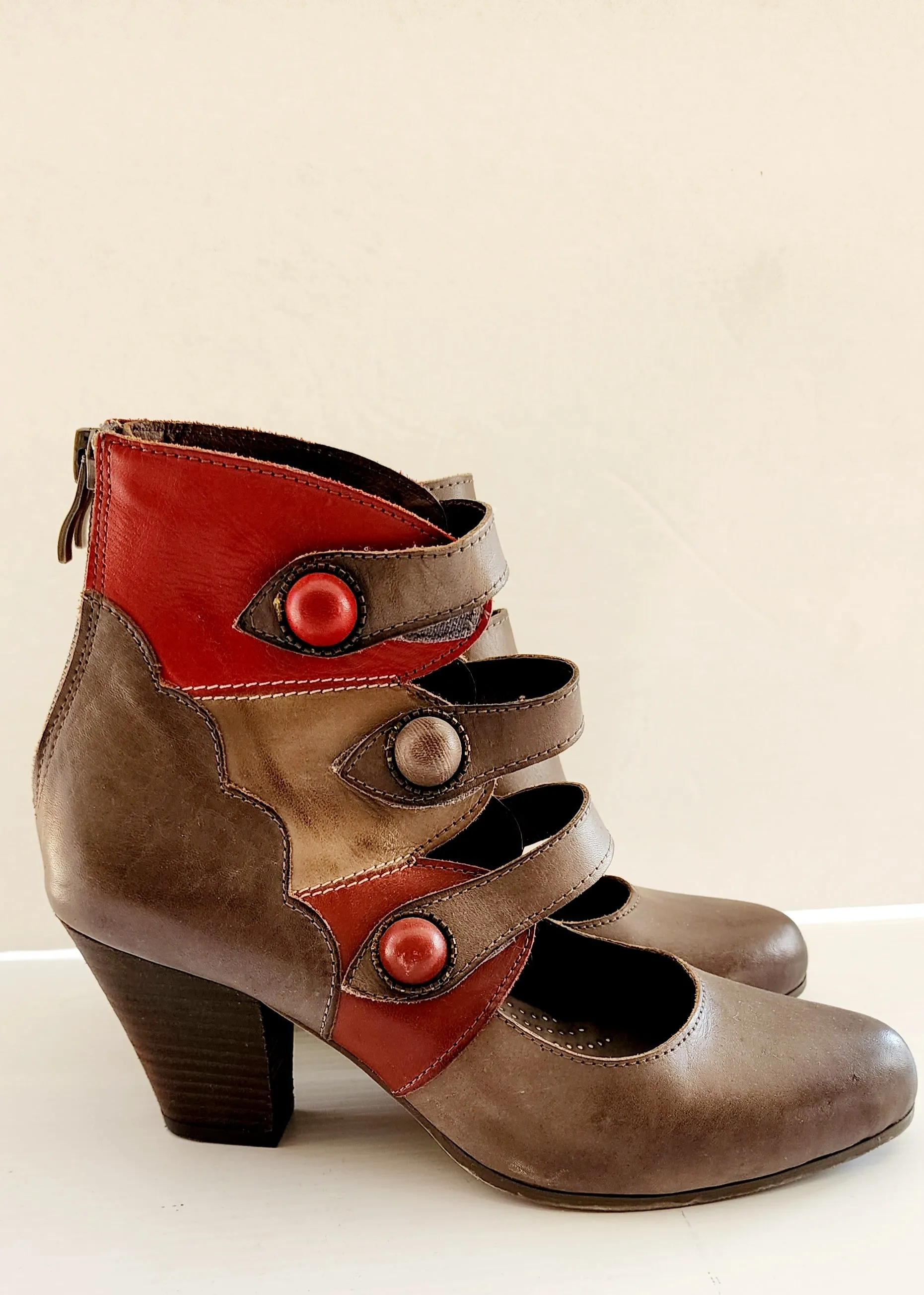 L'Artiste Gray Ankle Booties Multistrap Shoes 38