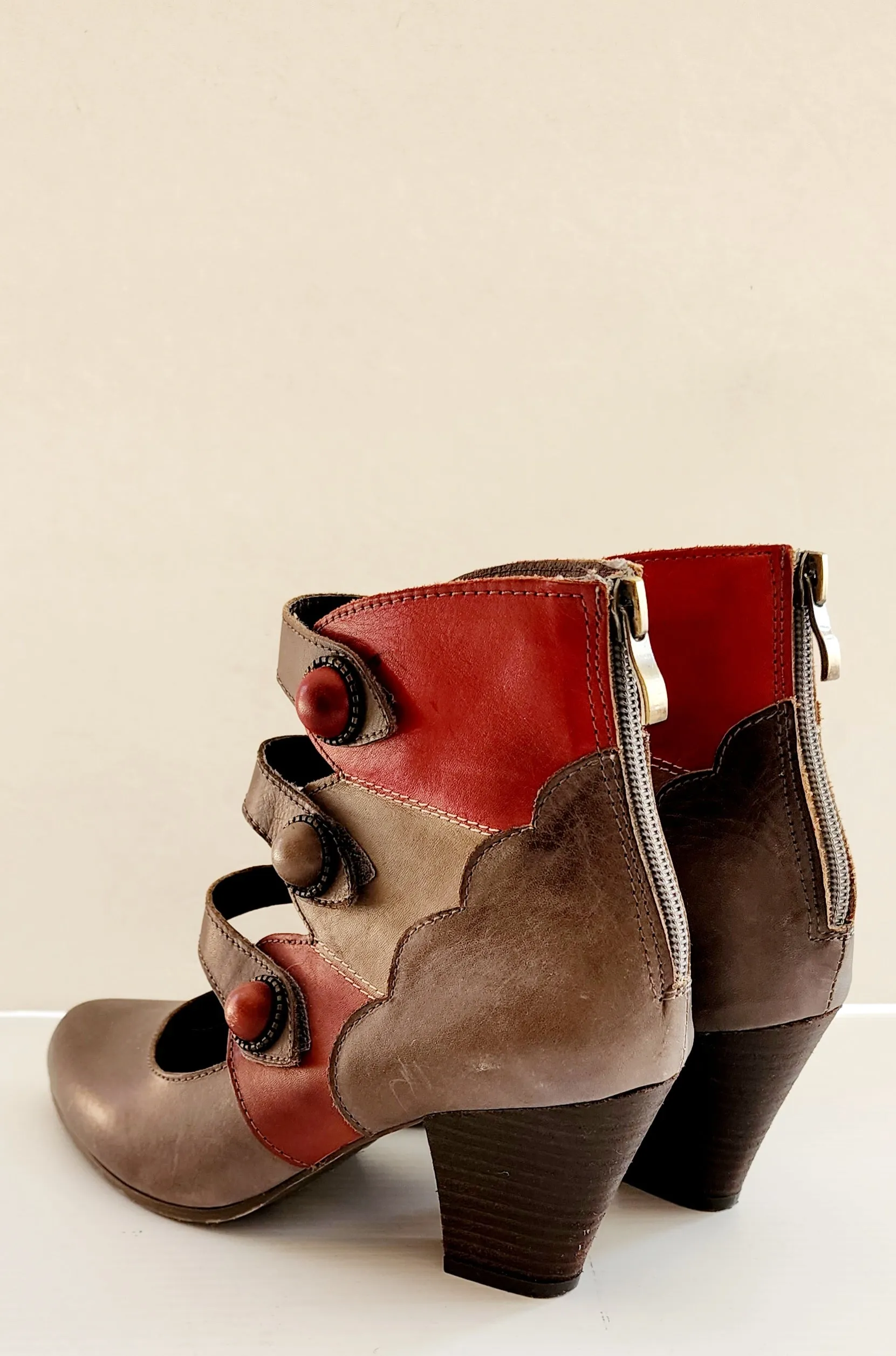 L'Artiste Gray Ankle Booties Multistrap Shoes 38