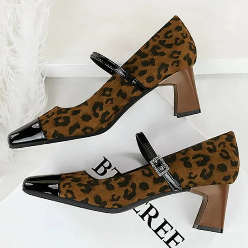 Leopard Print Women Pumps Suede Middle Heel Shoes Sexy Mary Jane Shoes Rhinestone Buckle Ladies Shoe Square Head