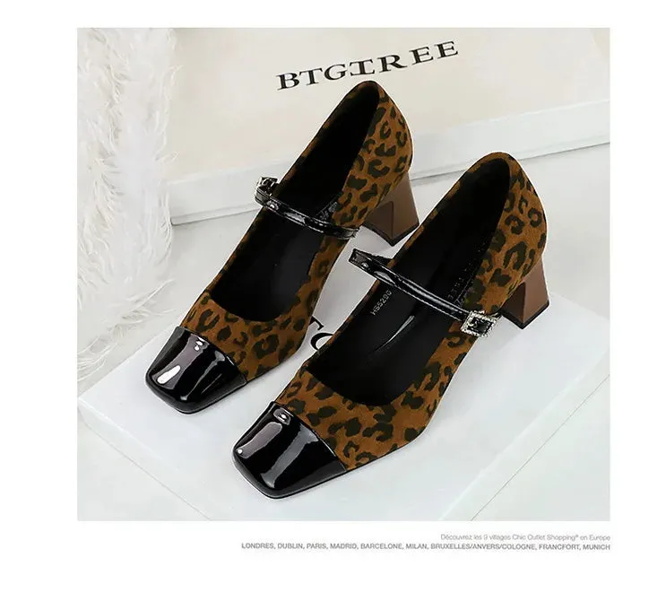 Leopard Print Women Pumps Suede Middle Heel Shoes Sexy Mary Jane Shoes Rhinestone Buckle Ladies Shoe Square Head