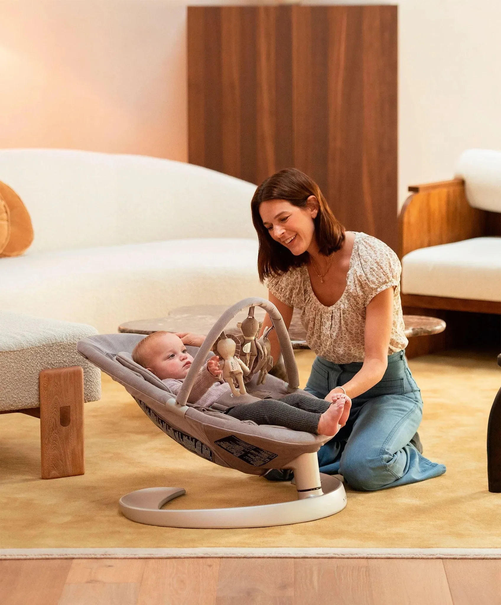 Nuna Leaf Grow Rocker   Toy Bar