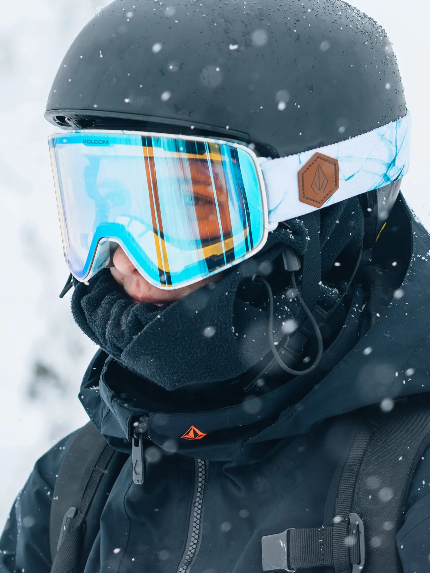 Odyssey White Ice Goggle (  Bonus Lens Dark - Grey) - ICE CHROME