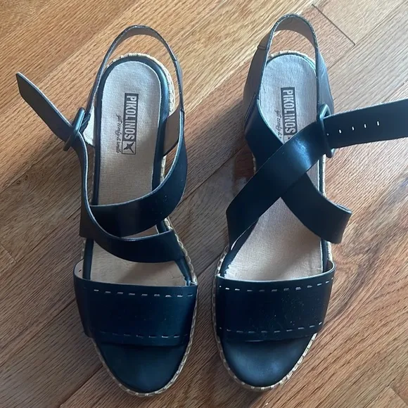 Pikolinos Blanes W3H-1892 Sandal