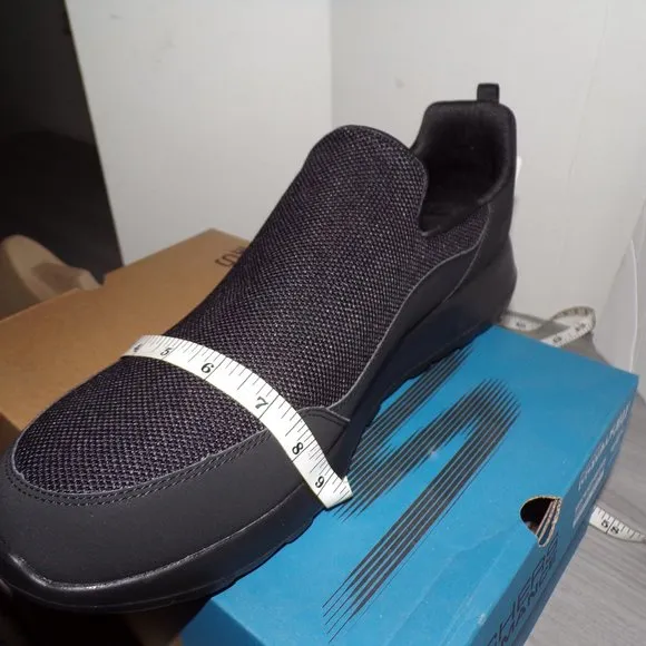 SKECHERS PERFORMANCE