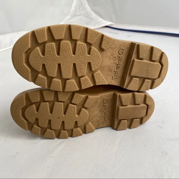 Timberland classic wheat nubuck waterproof boot 3.5Y